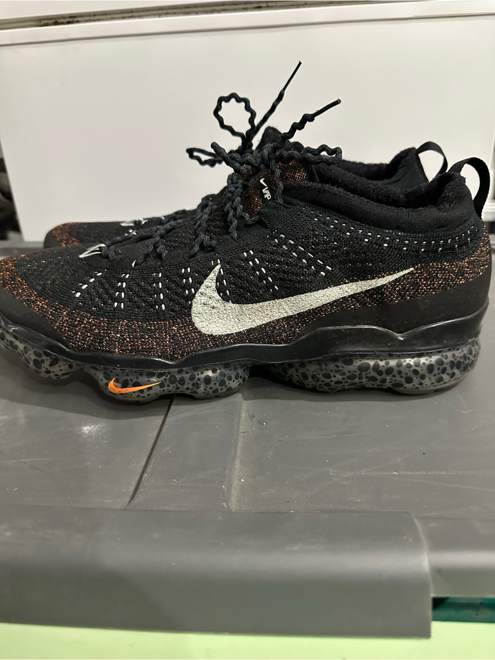 Nike VaporMax Flyknit black/orange size 13
